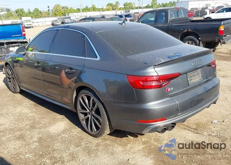 2018 Audi S4 3.0T Premium Plus z USA, uszkodzony, nr VIN WAUC4AF48JA002718